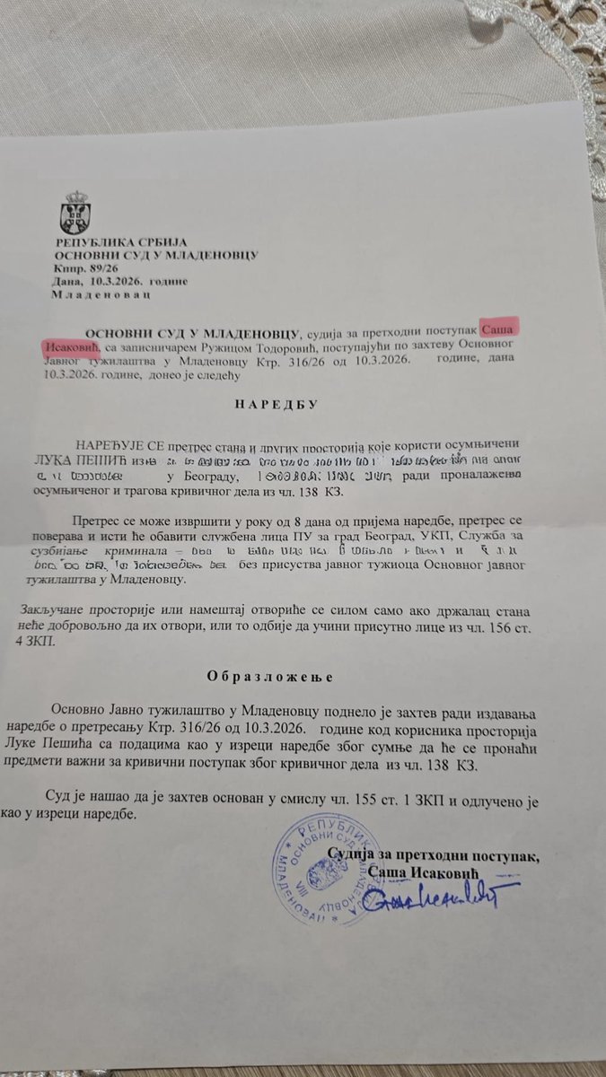 Naredbu za pretres je izdao sud koji ni po kom osnovu ne može biti nadležan, jer se ne radi o parničnom postupku da bi se nadležnost utvrdjivala po mestu prebivališta tuženog , već je u krivičnom postupku nadležan sud po mestu izvršenja krivičnog dela za koje se teretim, a to bi