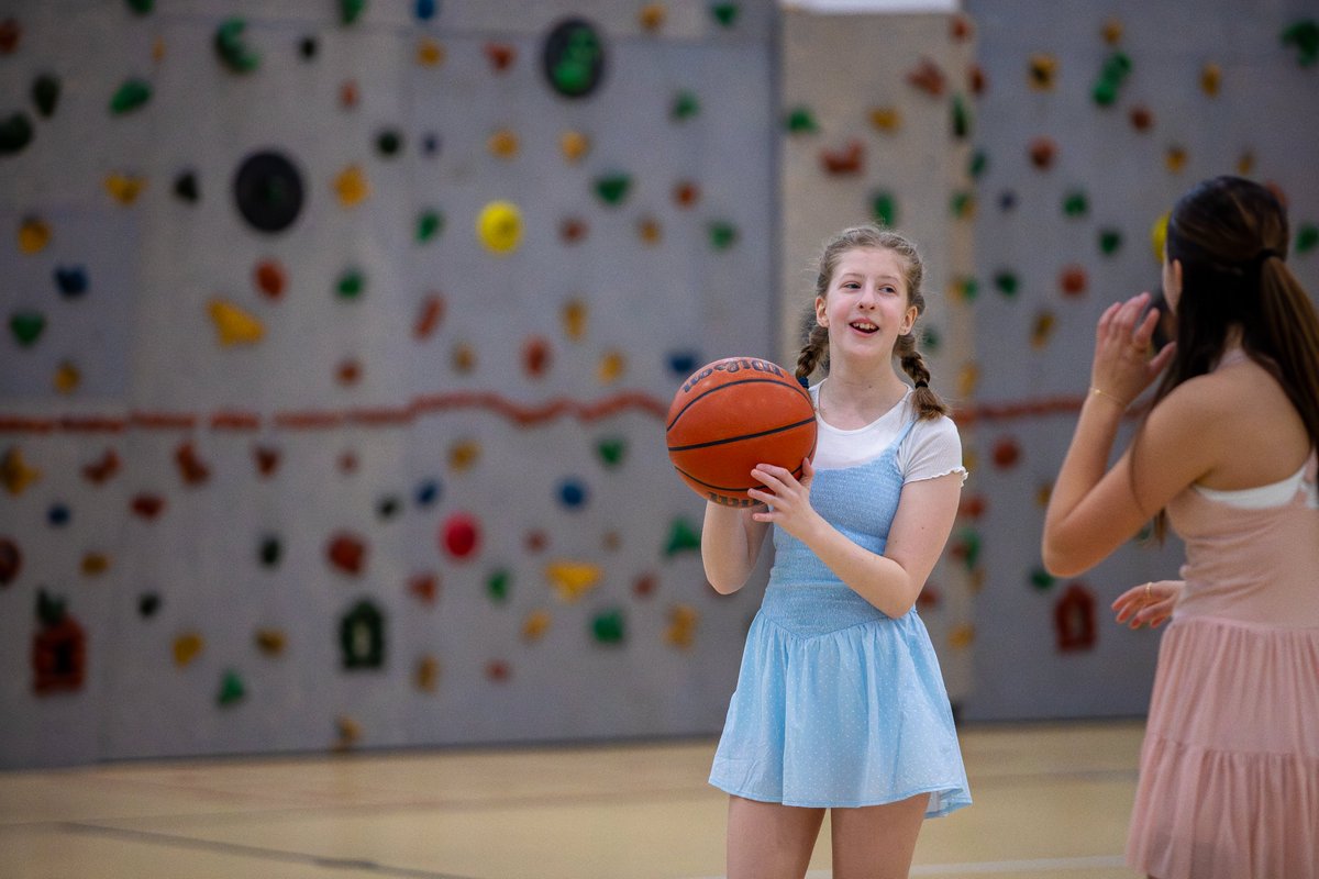 Far Hills Country Day School tweet media