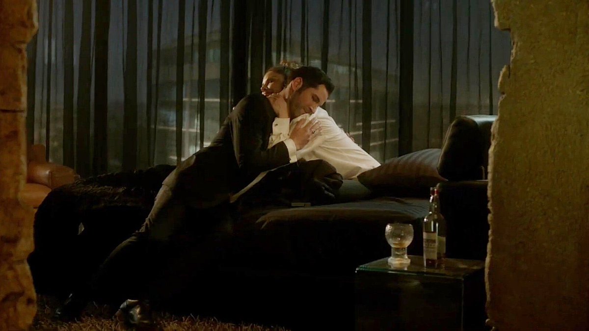 deckerstar daily tweet media