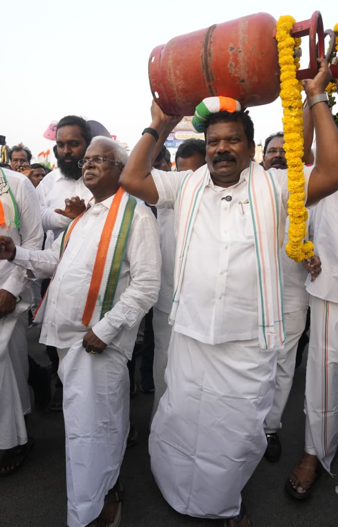 Congress tweet media