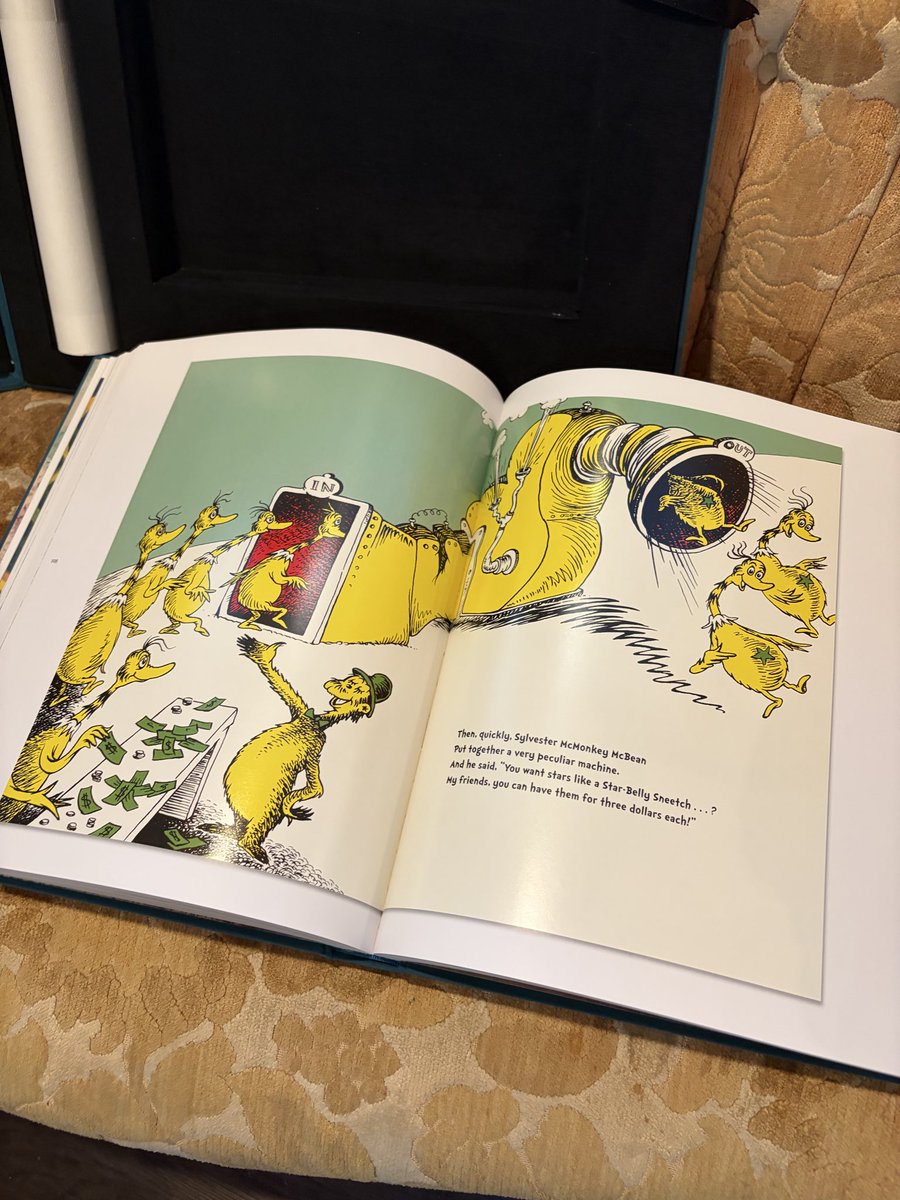 Rebecca 📖 tweet media