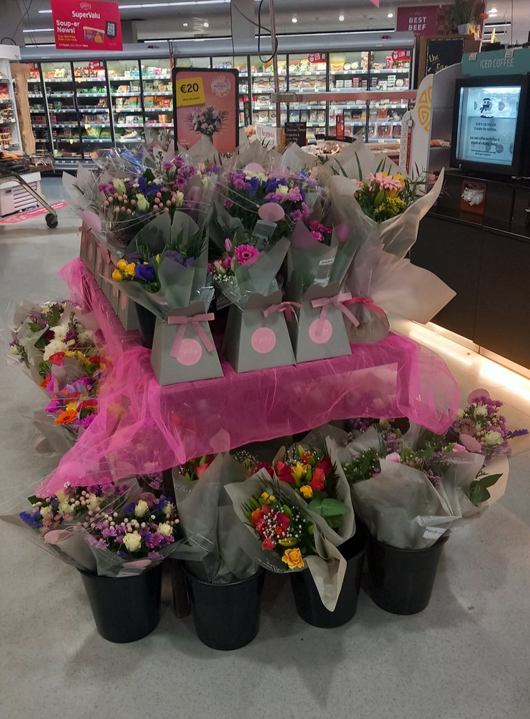 Garvey's SuperValu Dingle tweet media