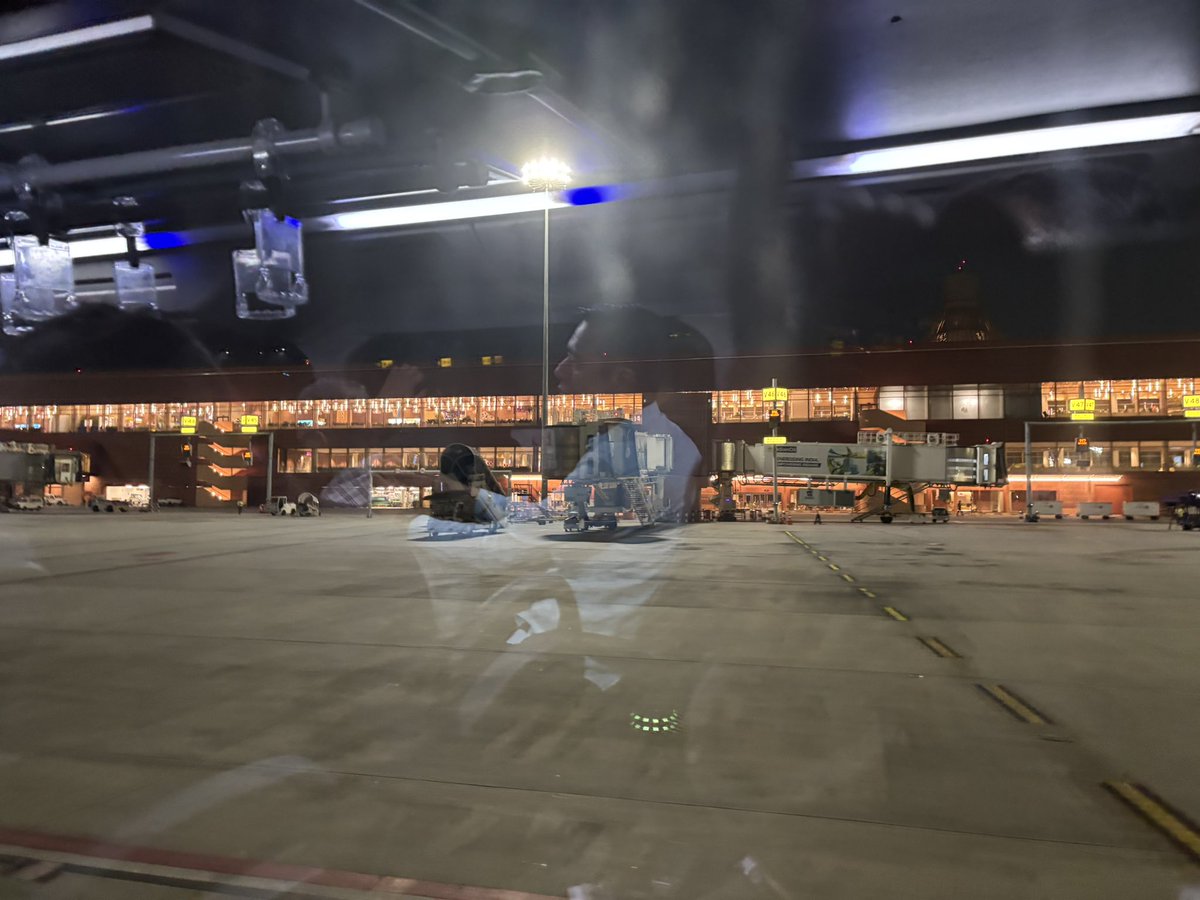 Lloyd Mathias tweet media