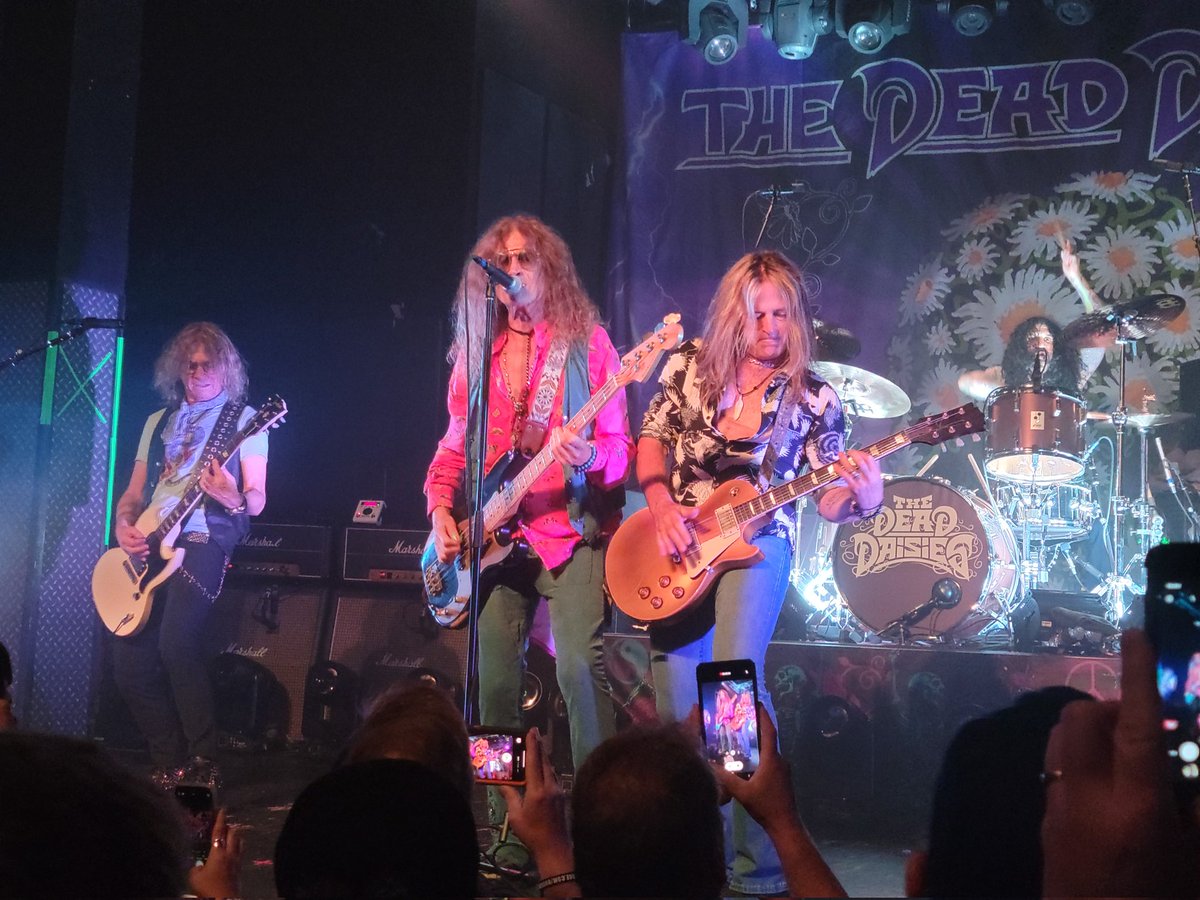 ForPauseLTD's tweet photo. @glenn_hughes @TheDeadDaisies @ArcadaTheatre https://t.co/FFglCI8cuq