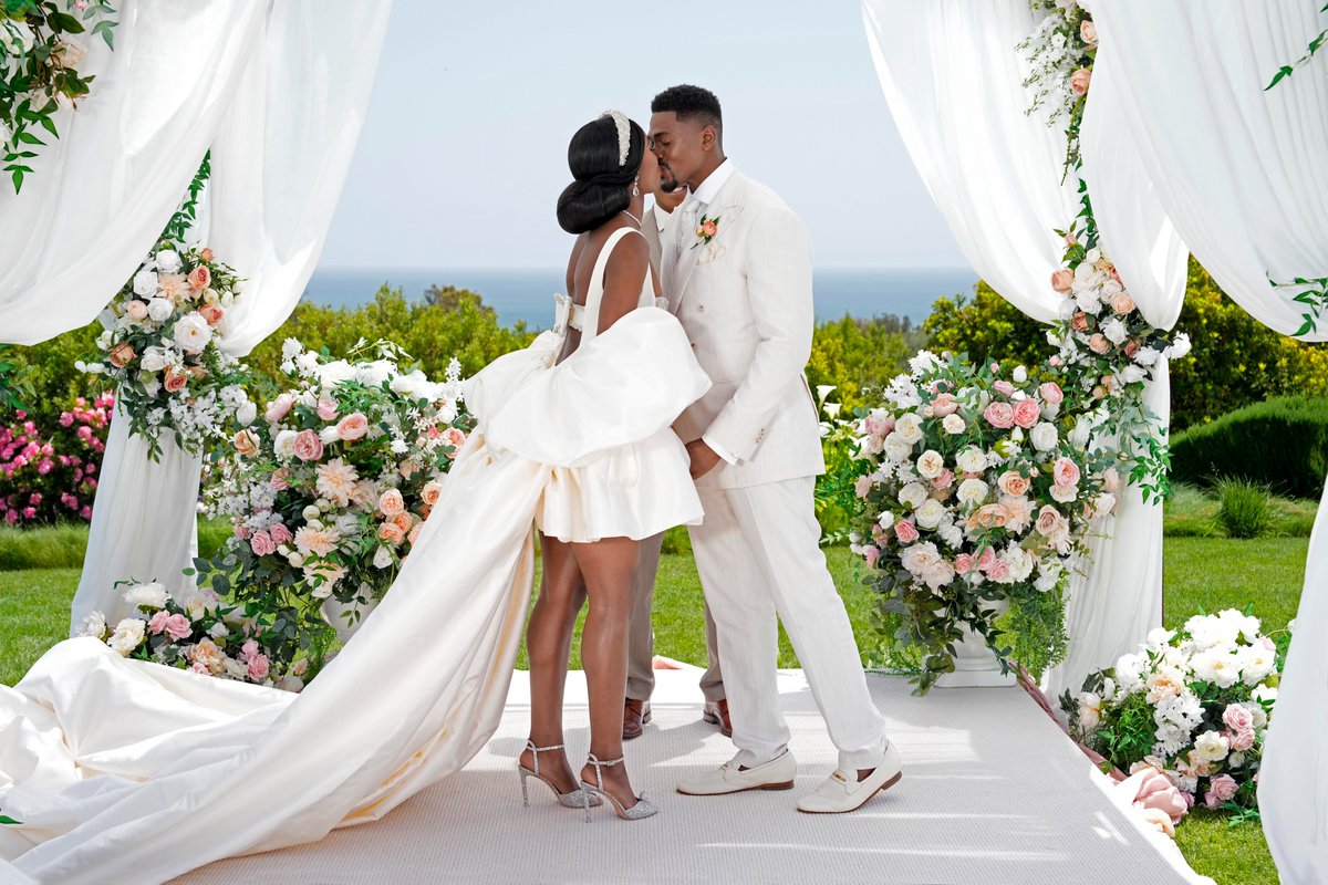 CDG Local 892 tweet media