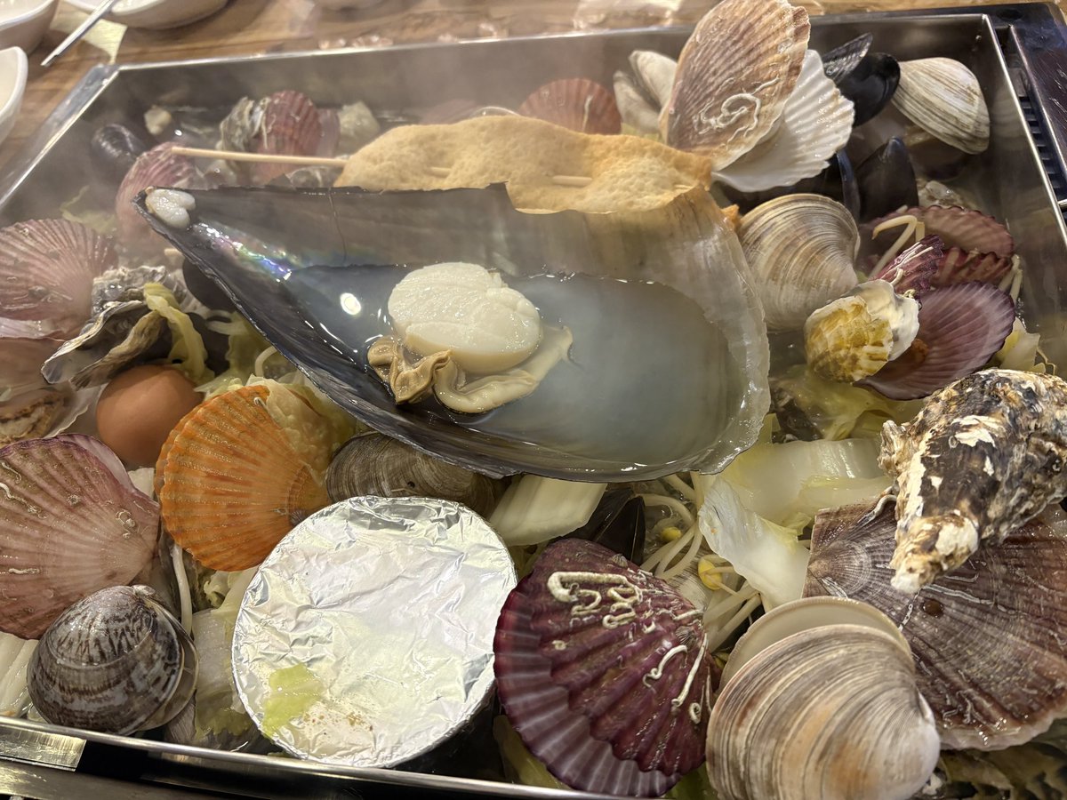 SAORI CASINO Dealer tweet media