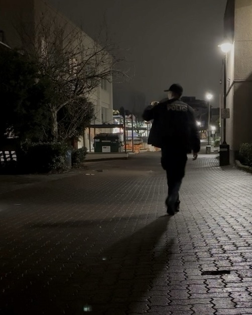 WestVanPolice's tweet photo. Whether you’re headed home late at night or up before dawn for an early morning shift, you can expect to see #WestVanPolice officers out on foot, helping keep #WestVancouver safe.

Starting last fall, WVPD stepped up proactive patrols in the Dundarave, Horseshoe Bay, and Ambleside business districts to provide additional public safety support and connect people in need with appropriate assistance.

So while you may not see us, we’re here and ready to respond if you need help.

#WestVan #PublicSafety #CommunitySafety