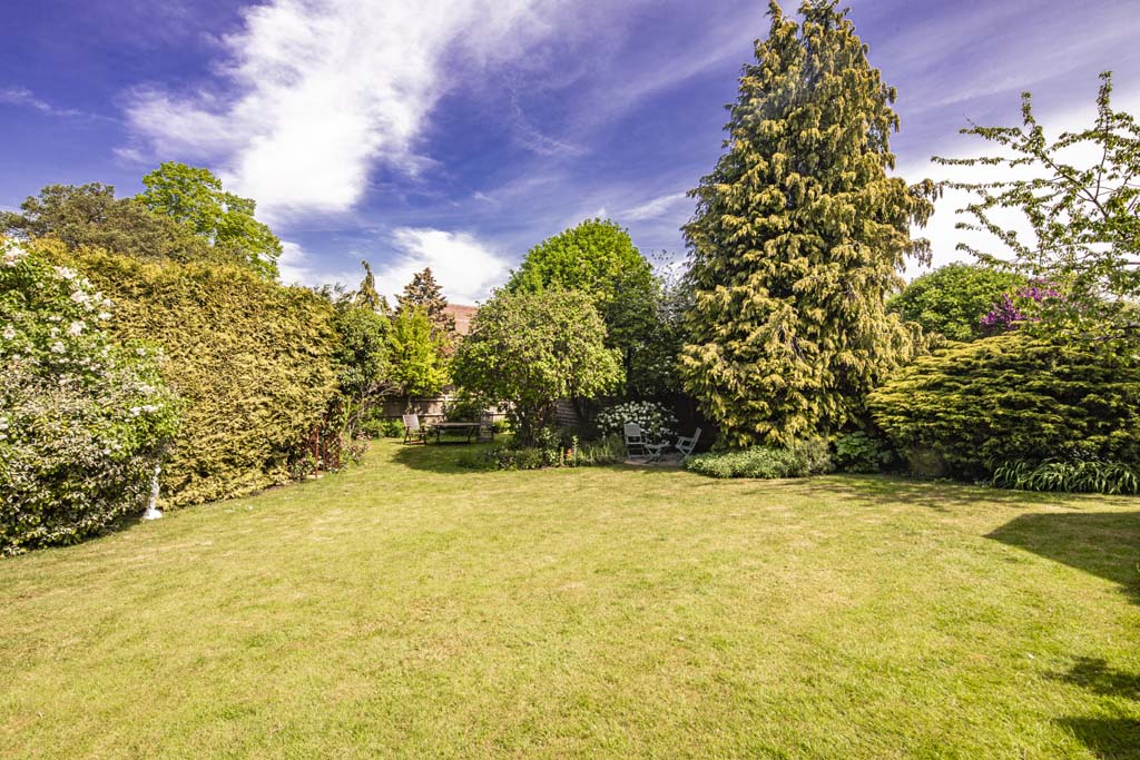 Warmingham & Co tweet media