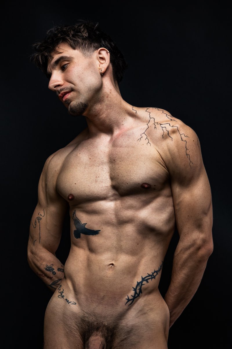 _jakobphilipp's tweet photo. Adonis shooting with @passsionboy https://t.co/KnUc4QUu0U
