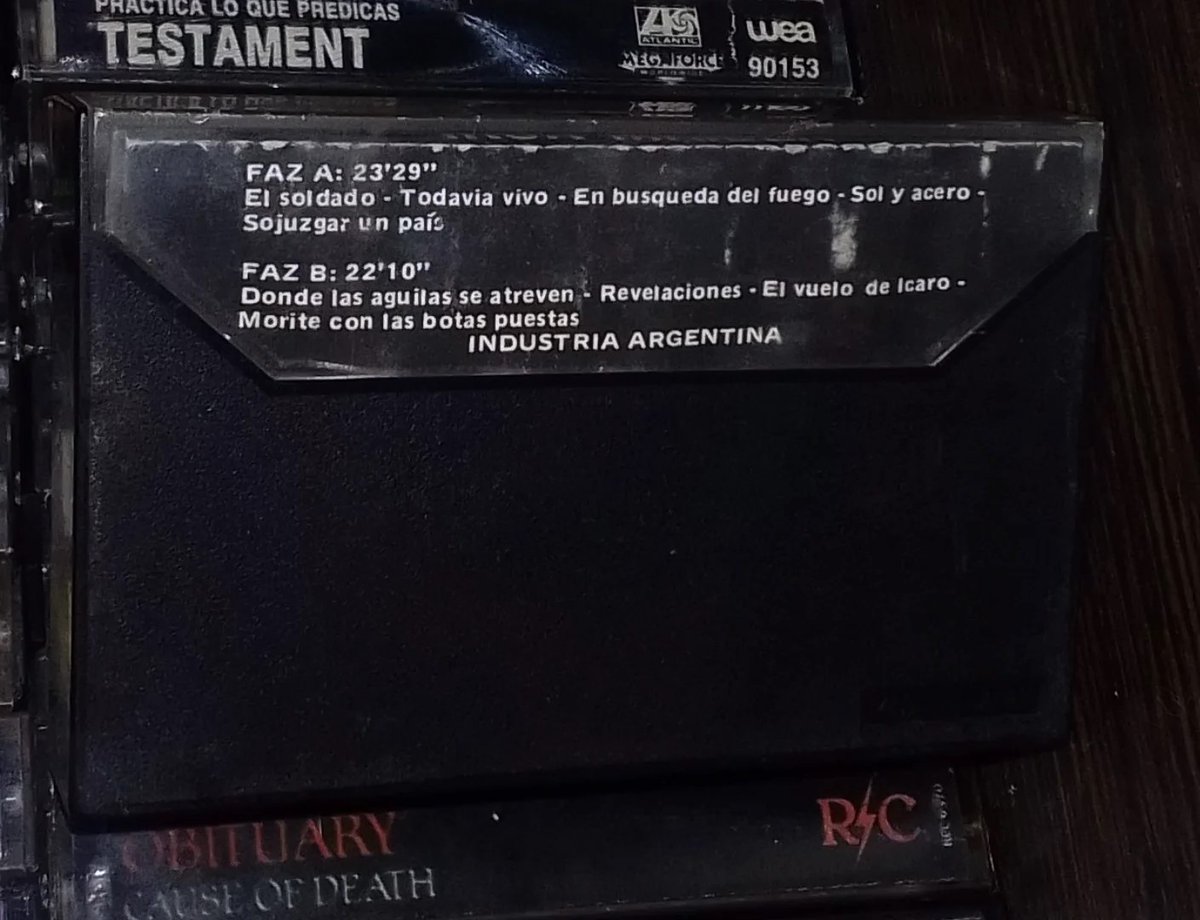 Morite con las botas puestas