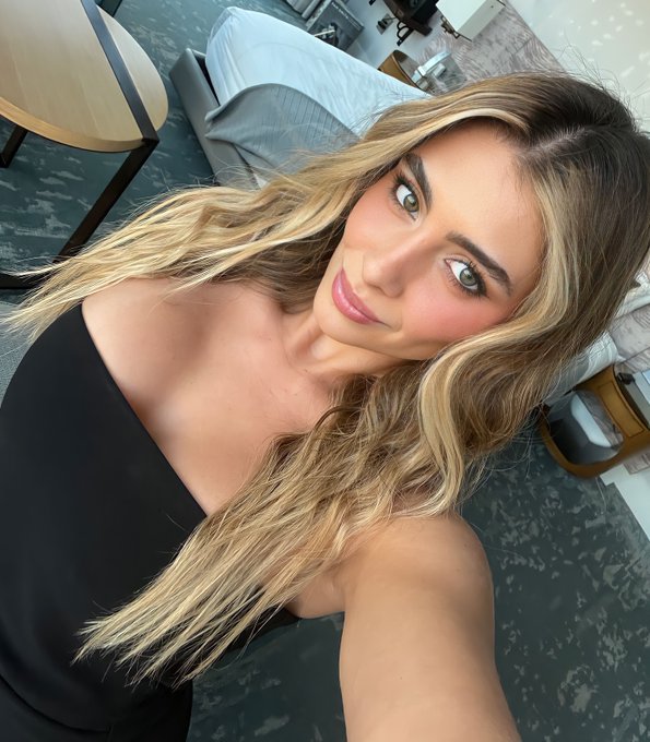 LisaRose315589's tweet photo. Je peux t’exciter jusqu'à ce que je te vide les couilles avec une seule photo , tu veux tester ?🤭
Dm si tu veux bien tester et pas de plaisanterie 😔 https://t.co/8cgXzL98RT