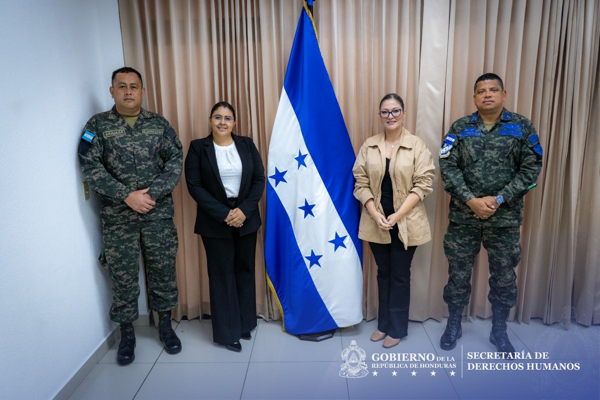 sedhHonduras's tweet photo. 1/3 La secretaria de Estado en el despacho de Derechos Humanos, @LedaDiputada, sostuvo una reunión con delegados del Estado Mayor Conjunto de las @FFAAHN, a través de la Dirección de Derecho Humanitario, con el objetivo de abordar la cooperación entre ambas instituciones. https://t.co/603LpdroNe