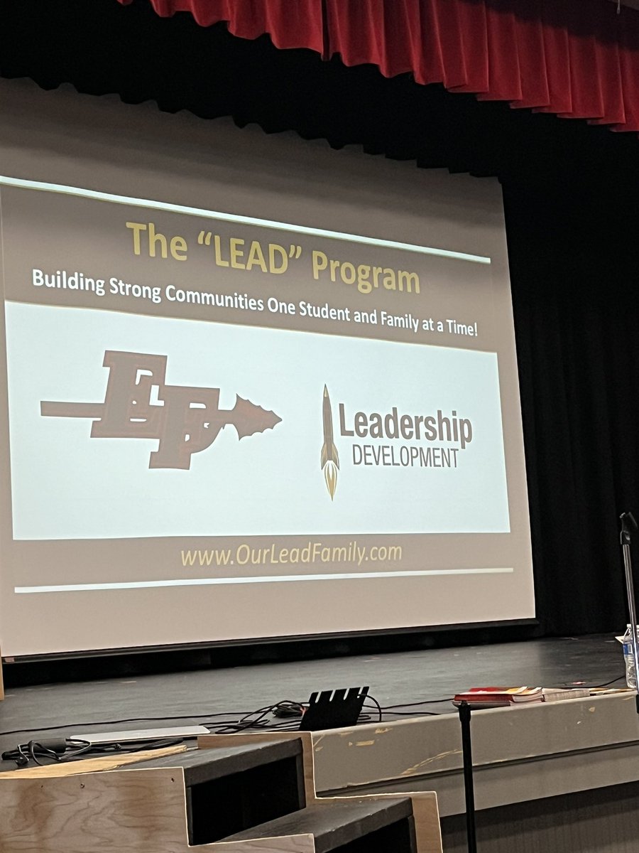 Elizabeth Forward Middle School tweet media