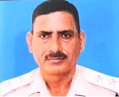 जयपुर ग्रामीण के बानसूर क्षेत्र के ग्राम मोरोड़ी निवासी सीआरपीएफ सब-इंस्पेक्टर मोहर सिंह गुर्जर जी का छत्तीसगढ़ में हृदय गति रुकने से निधन का समाचार अत्यंत दुःखद हैं।
ईश्वर दिवंगत आत्मा को शांति प्रदान करें।एवं परिजनों को इस दुःख को सहने की शक्ति प्रदान करें।
ॐ शांति।