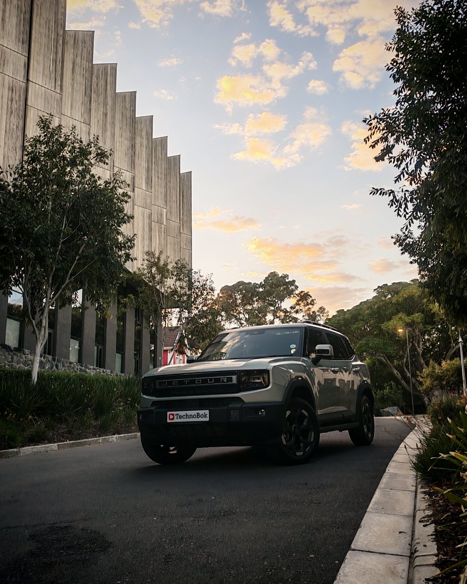 TechnoBok tweet media