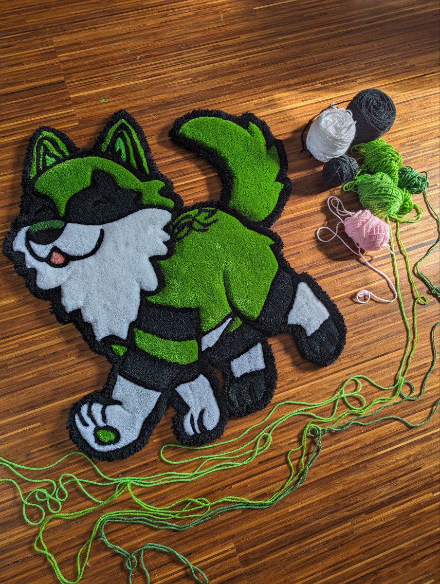 🧶 Orbit's tufting madness 🧶 tweet media