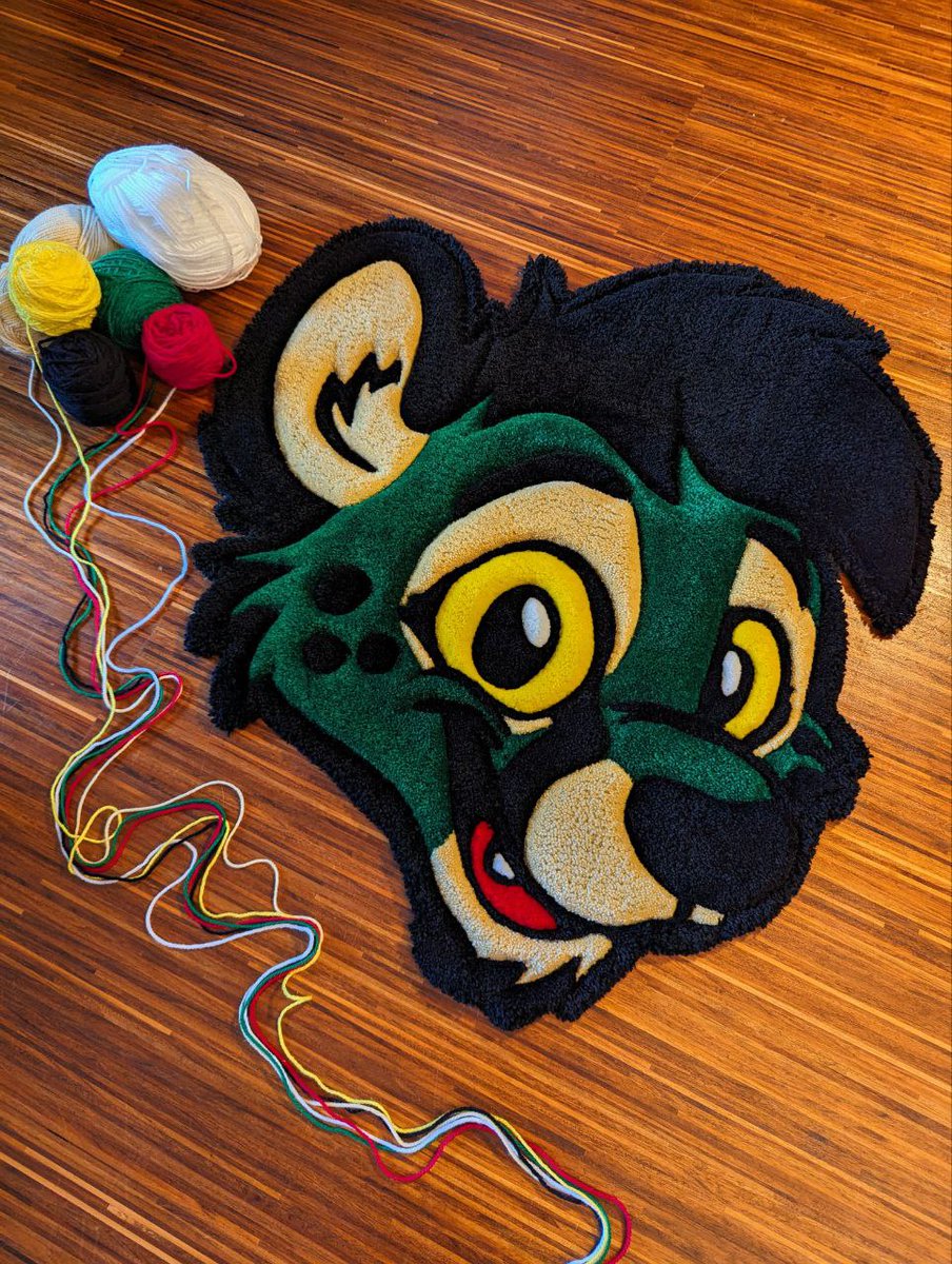 🧶 Orbit's tufting madness 🧶 tweet media