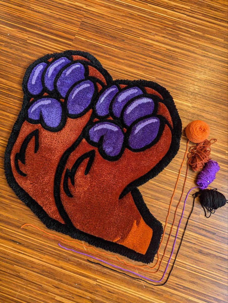 🧶 Orbit's tufting madness 🧶 tweet media