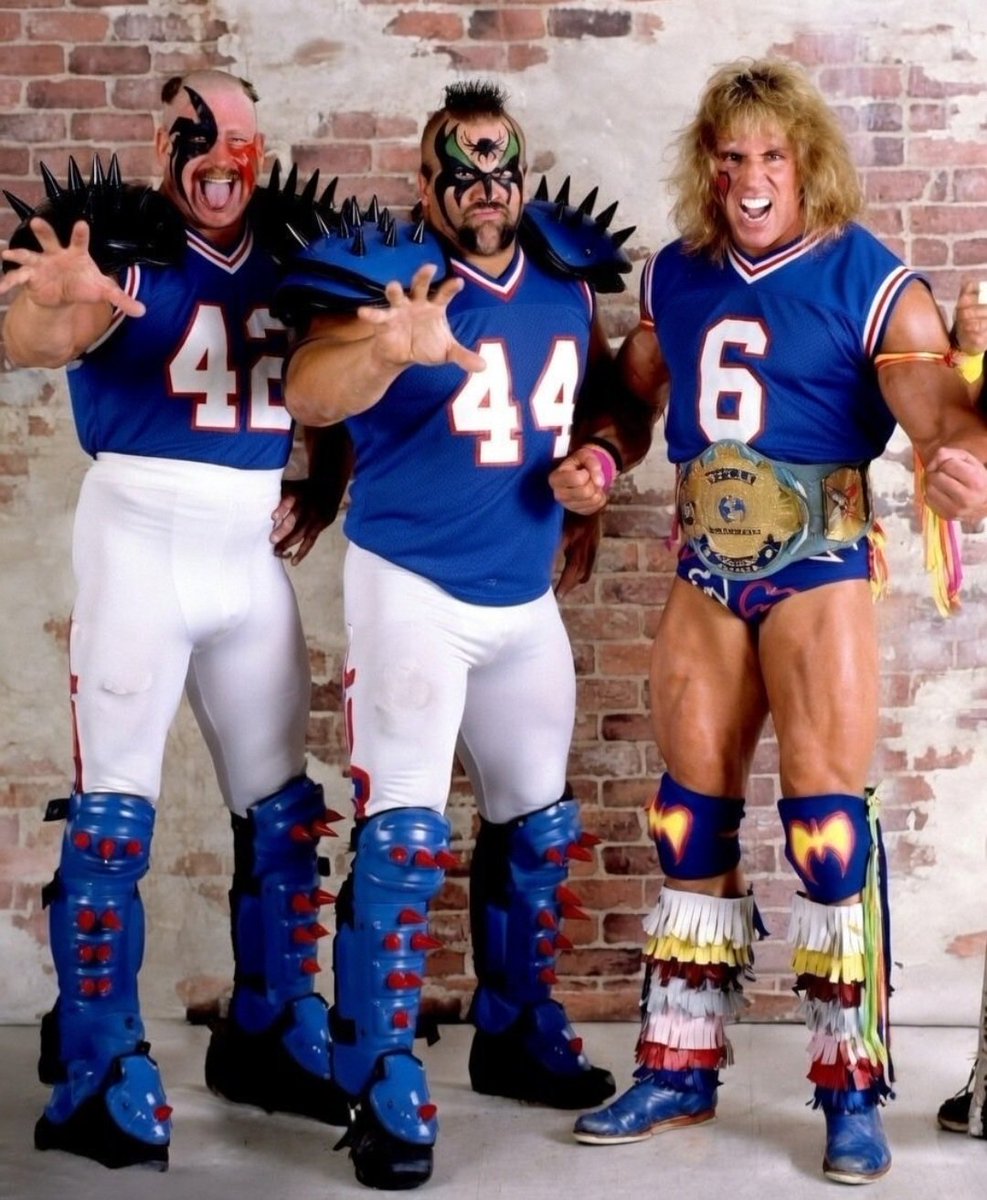 Early look at the new backfield for the New York #Giants.
Pray for the defenses.