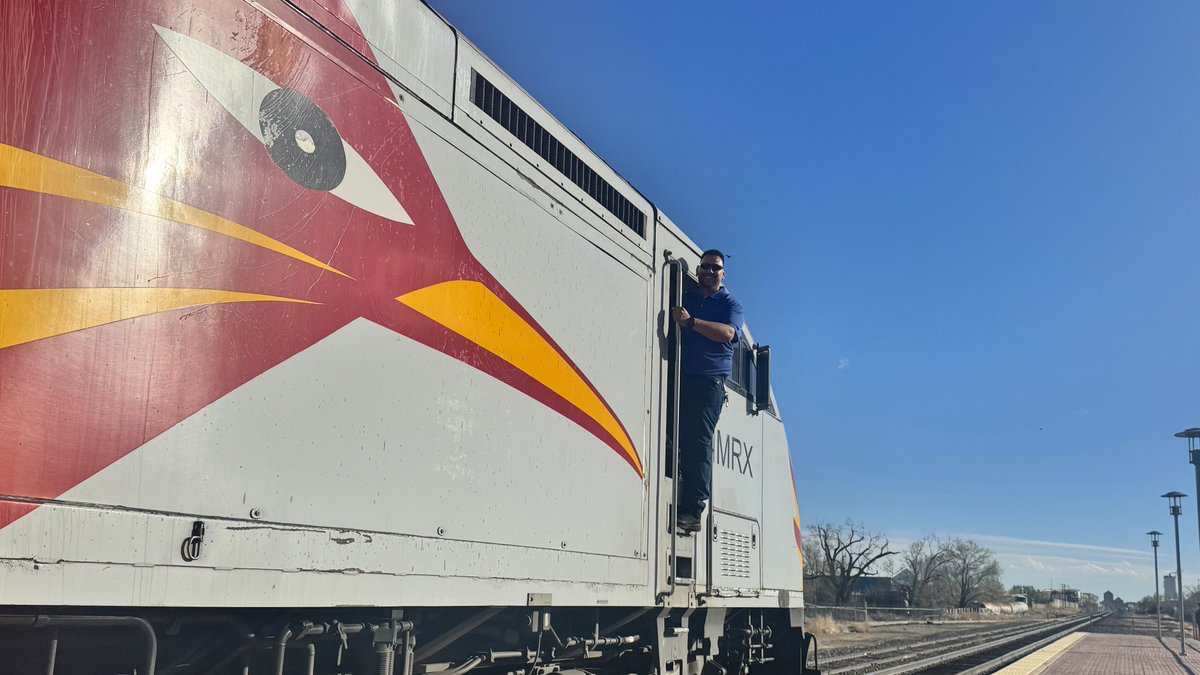 NMRailRunnerExpress tweet media