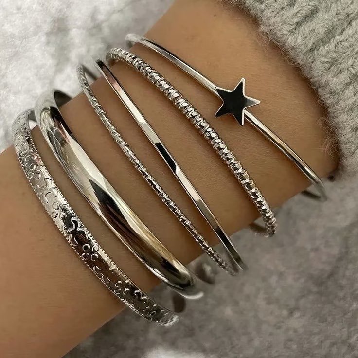 Team silver bangles🫠❤️‍🔥