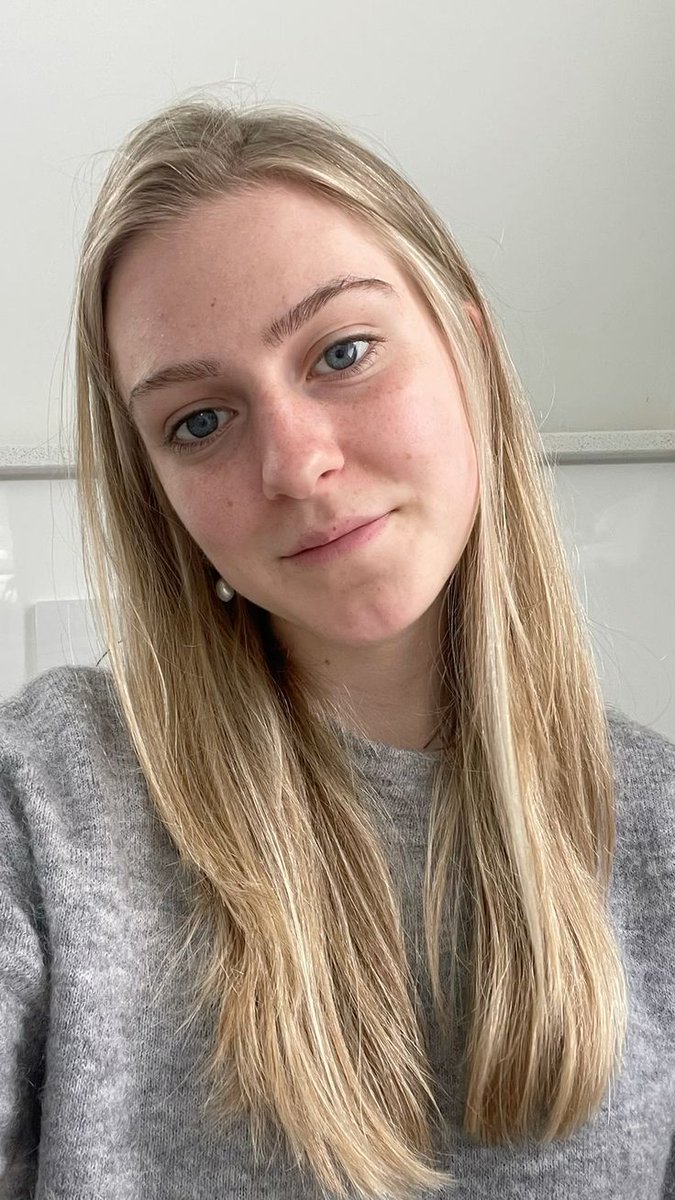 Mira_sam22's tweet photo. I’ve noticed on X (Twitter) that people like and repost cleavage or nude photos, but they don’t do the same for a decent, modest girl’s photo. Is that really true? https://t.co/cRPdfkZIPS