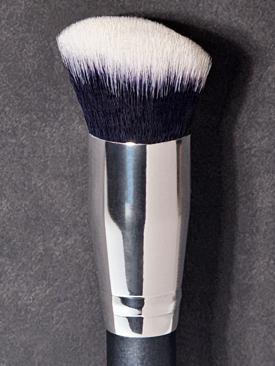ZinetasticZines's tweet image. Foundation #Brush Oblique by Dark Asteroid Pretty

zinetastic.com/product/founda…

#DarkAsteroidPretty #Vegan