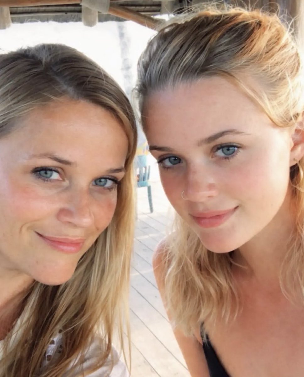 ScreenGeek tweet media