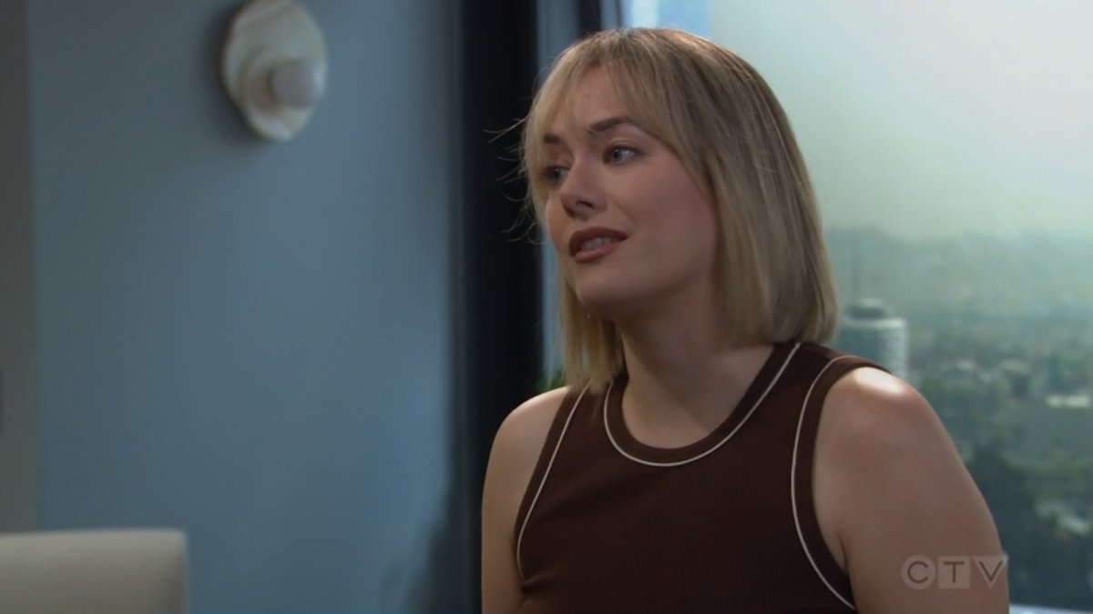 SoapsSpoilers's tweet image. Hope is trying to get Liam to stop them from using Eric's designs as though he has any say whatsoever in Katie's company. Brooke, Ridge and Eric are all indignant about a legit business deal. They look like fools!  #BoldandBeautiful