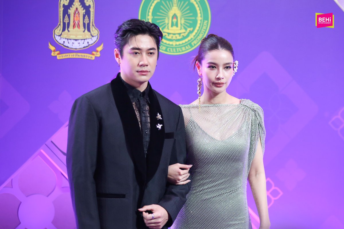 "แจม - วิว" ร่วมเดินพรมในงาน “Nine Entertain Awards 2026 presented by Thonburi Phanich” ✨

JAM 9ENT X SIAM PARAGON
#9entawards2026xJAM 
#9entertainawards2026
#แจมรชตะ #JamRachata
#วิววรรณรท #villwannarot 
#9entawards2026xSIAMPARAGON
