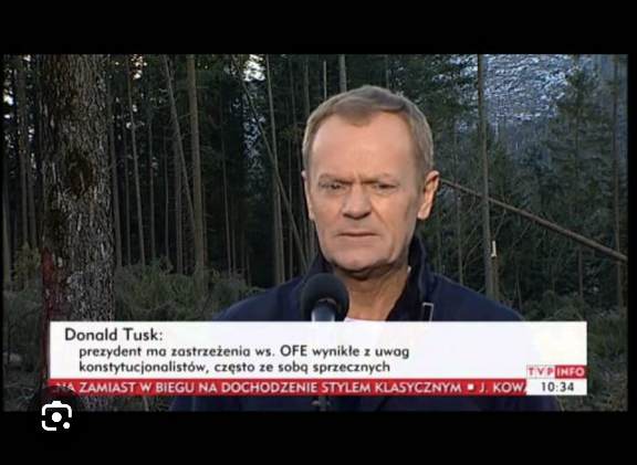 3 lutego 2014 roku Donald Tusk wyprowadził z OFE (Otwartego Funduszu Emerytalnego) ok. 153 000 000 000 PLN ‼️co stanowiło ok. 51,5% aktywów funduszy emerytalnych Polaków w tamtym okresie. Była to główna część obligacyjna portfela OFE. Obligacje zostały przeniesione do ZUS i