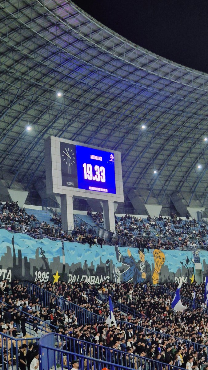 Selamat hari jadi ke 93 <a href="/persib/">PERSIB</a> !
Selamanya, tak akan berubah. Jayalah Persibku!