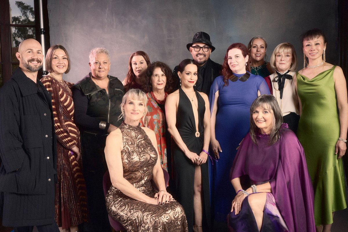 Costume Designers Guild Awards tweet media