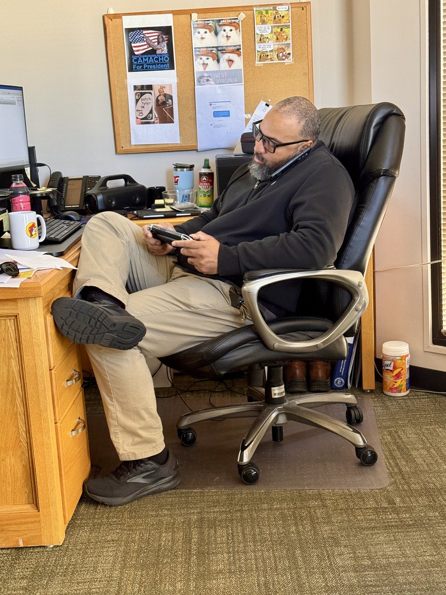 yellowspaghet tweet media