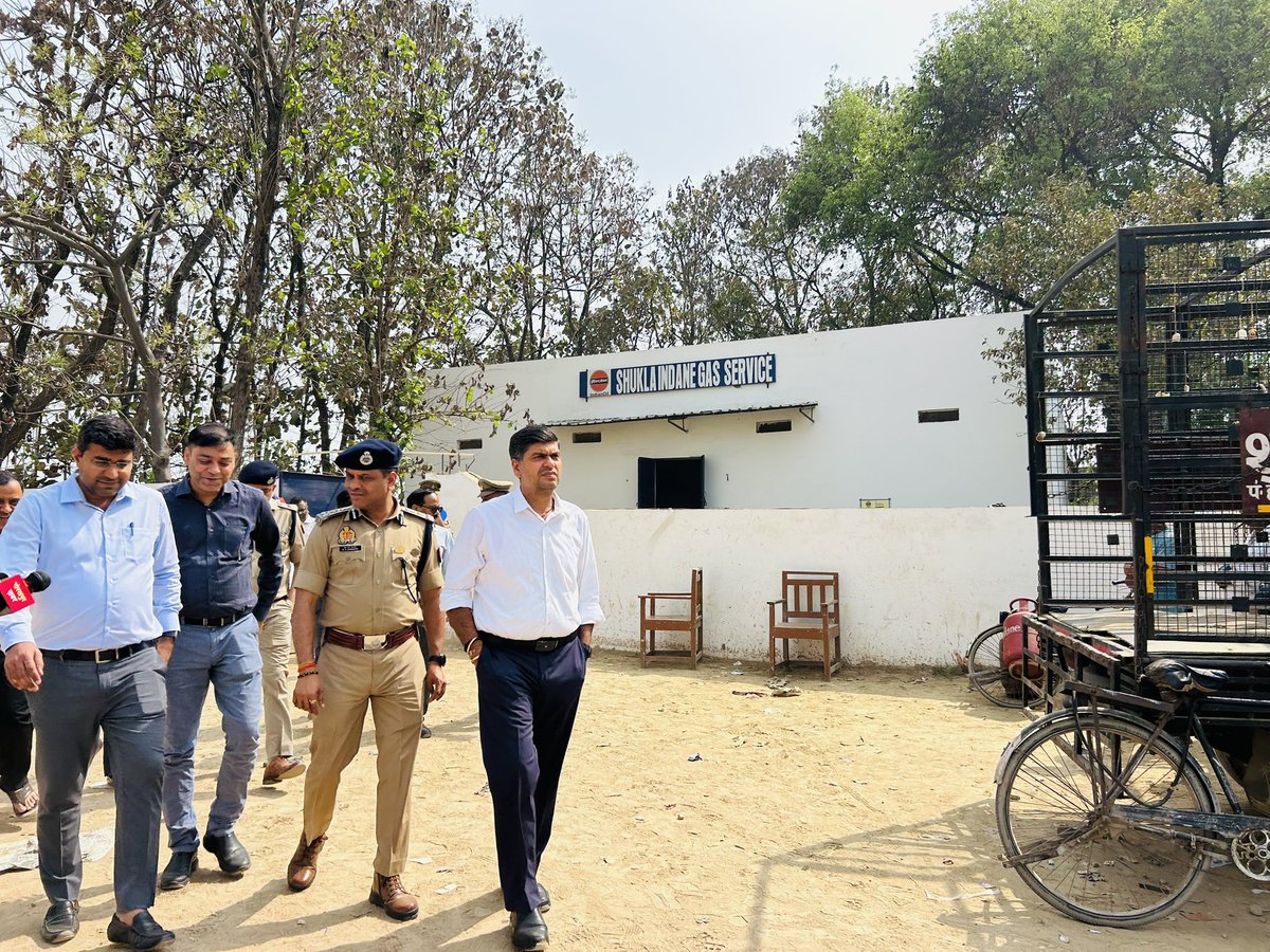 Commissioner Gorakhpur Division Gorakhpur tweet media