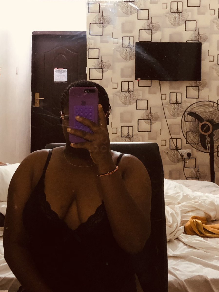 Omoboogatii✨😒 tweet media