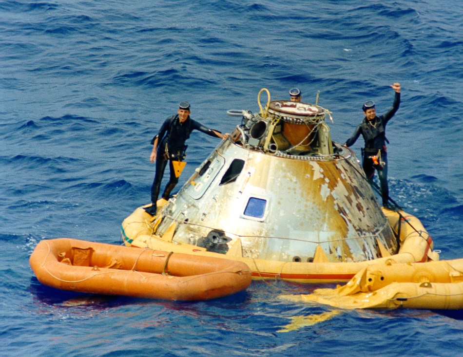 NASAhistory's tweet image. When Apollo 9 splashed down on this day in 1969, para rescue jumpers were there to assist with the recovery. 

Learn more about the work of First Air Force Detachment 3 and their long-standing partnership with NASA in this week's #HWHAP.