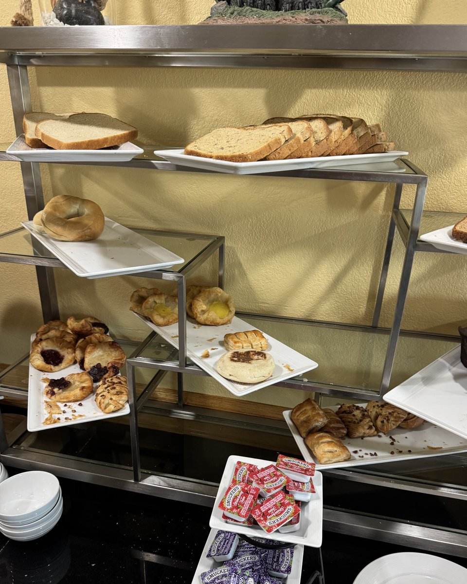 Phantom Stays tweet media