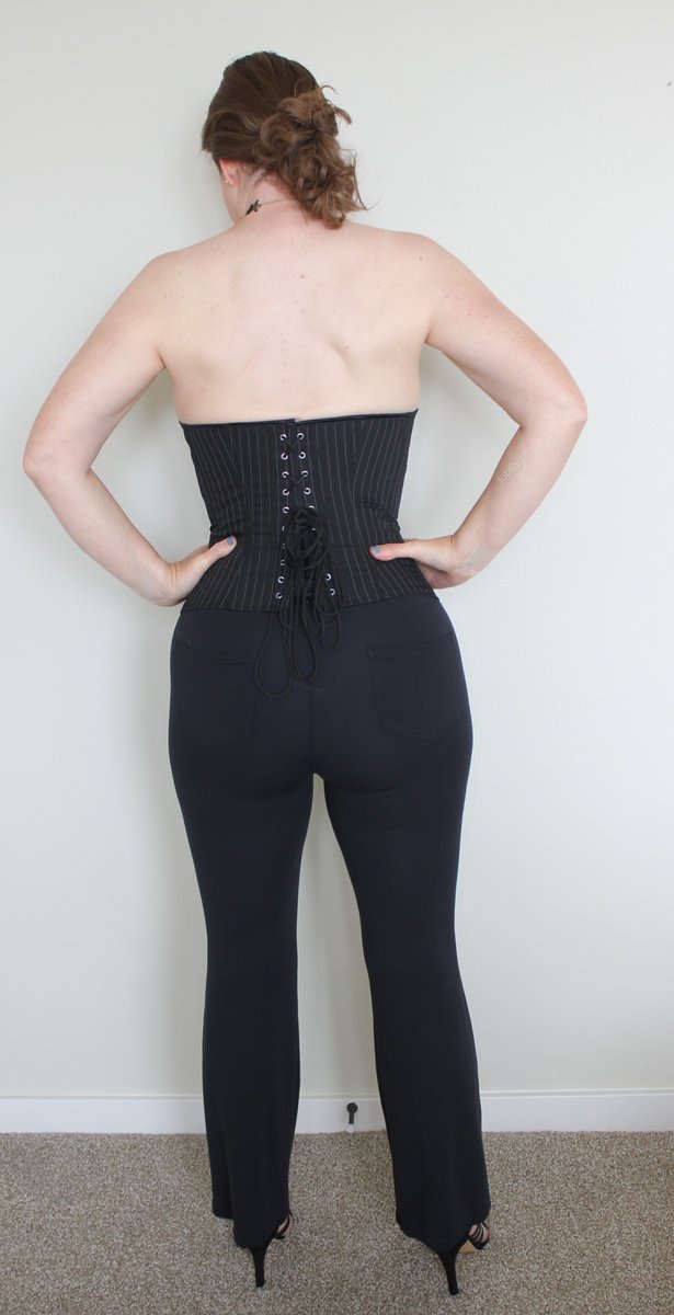 totally_tiff1's tweet photo. I love this corset!  Should we bring them back as a regular accessory?  🫦😏😘 https://t.co/pFiRoLpKWT
