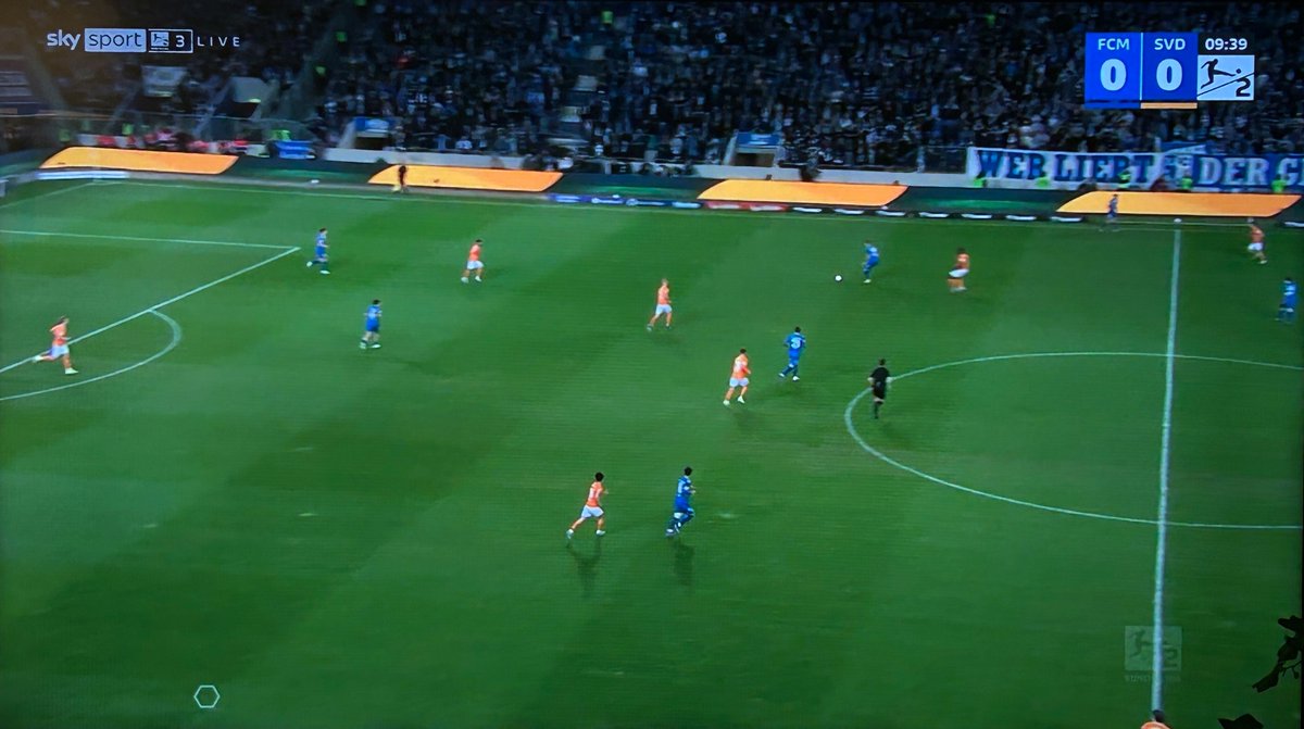 artsy_ft tweet media