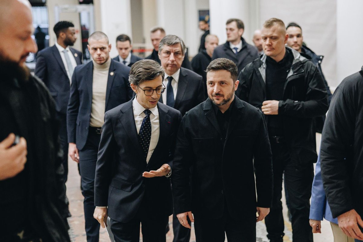 Luis Vassy tweet media