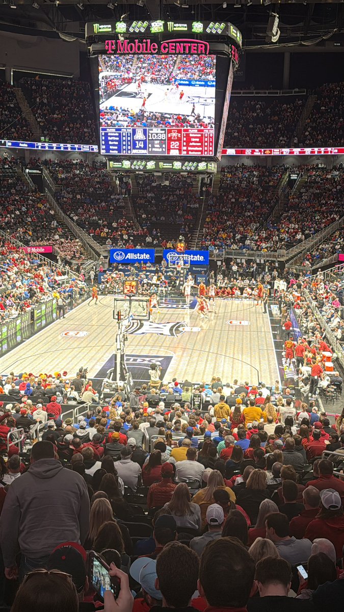 bdostrem's tweet photo. We change courts. To that one. Good work @Big12Conference 😂 https://t.co/8Jcma1GMnY