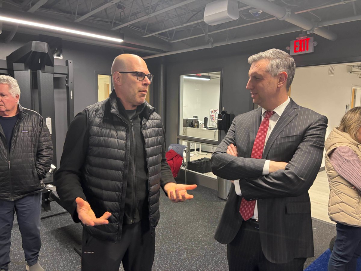 Congressman Seth Magaziner tweet media