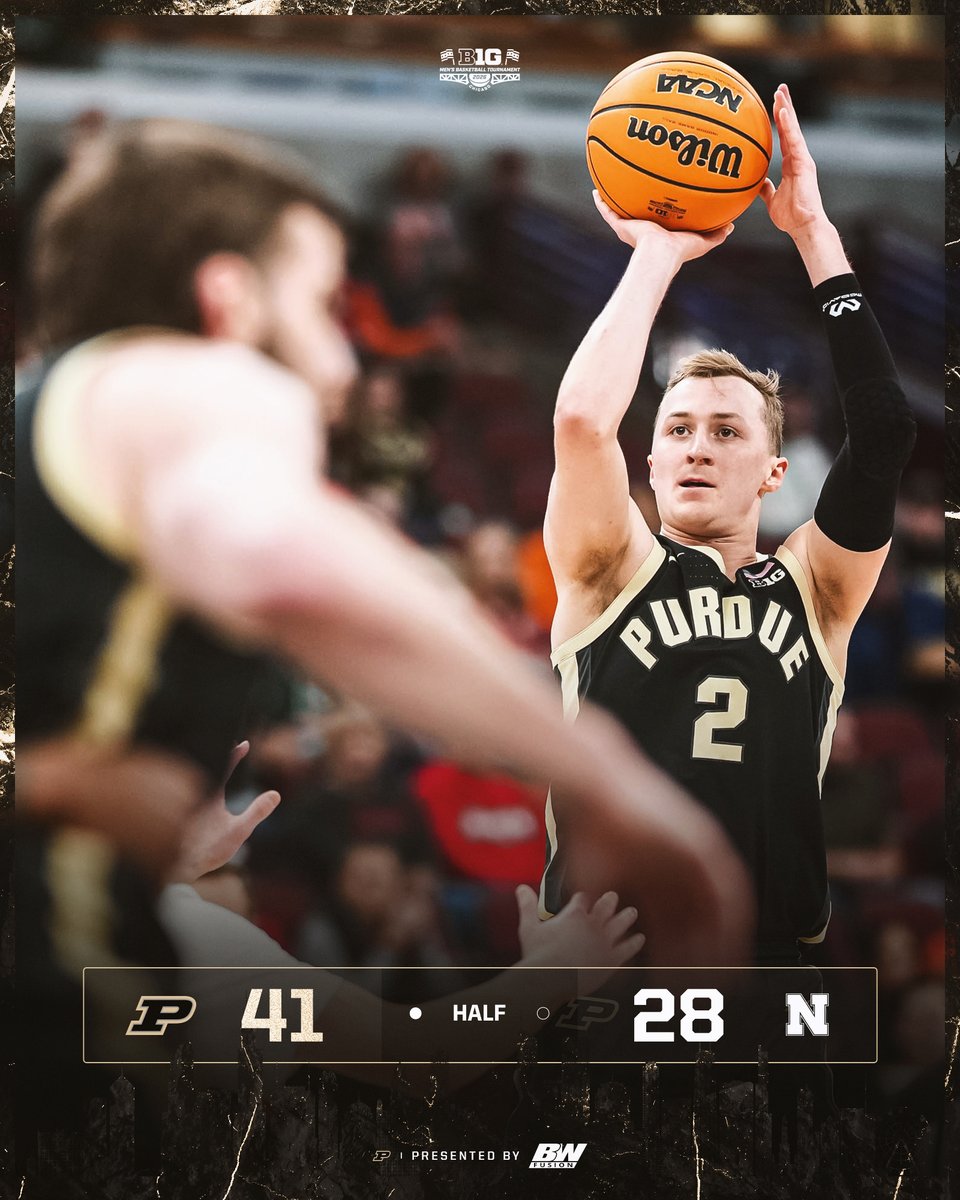 BoilerBall's tweet image. HALFTIME

Boilers shoot 15-of-26 from the field, 6-of-15 from deep and have 4 turnovers.

✔️: Loyer - 13 pts, 2 rebs, 2 stls
✔️: Cox - 9 pts, 1 reb
✔️: Cluff - 8 pts, 3 rebs
✔️: TKR  - 4 pts, 3 rebs, 2 asts
✔️: Smith - 7 asts