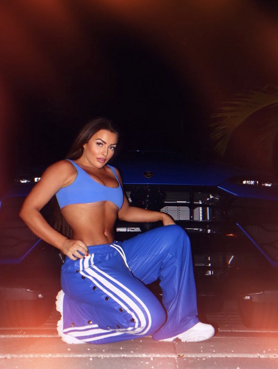 God's greatest Champ | not @mandysacs tweet media