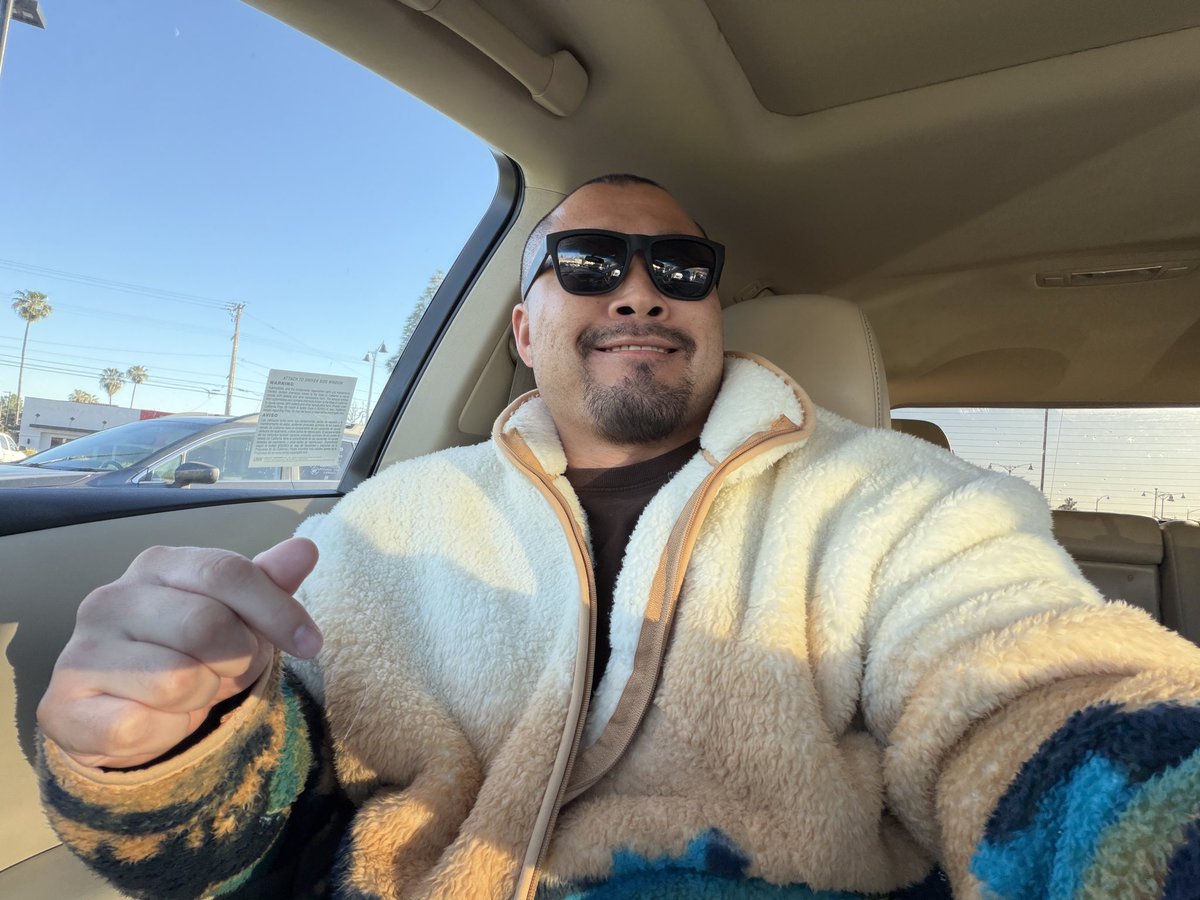 naomenge18's tweet photo. 洛杉矶为什么那么吸引我��因为早晚是冬天🥶中午下午是夏天🥰 https://t.co/MyIJWnUK4S