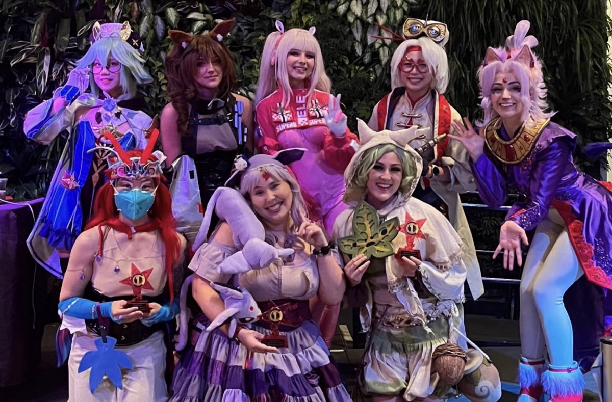 cat ☻ → fanime tweet media