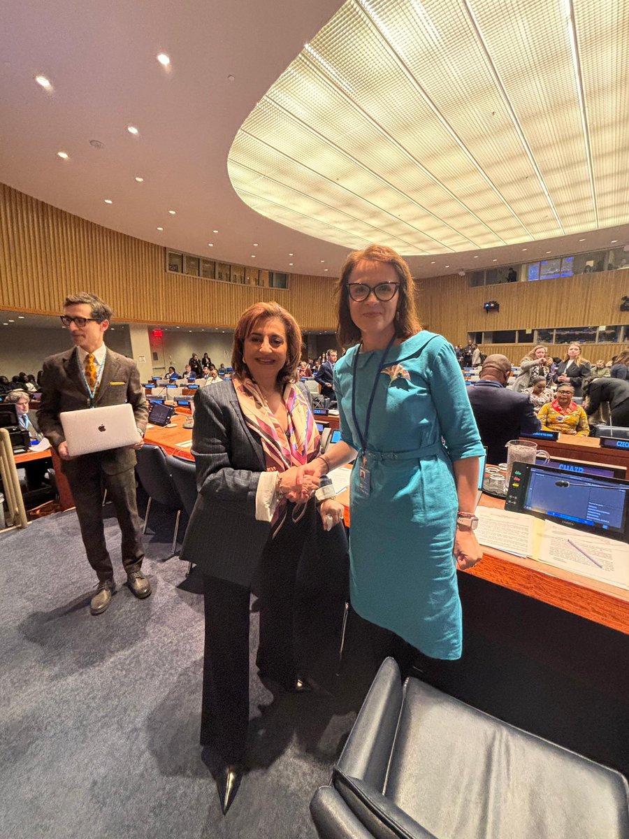 RomaniaUN_NY's tweet photo. Romanian delegation supported the rights of women and girls by organizing and actively participating in multiple #CSW74 side events:
✅traditional EU ministerial breakfast;
✅justice for victims of trafficking;
✅exploring best practices under the gender-tech-justice nexus. https://t.co/UwOcdqgKQa