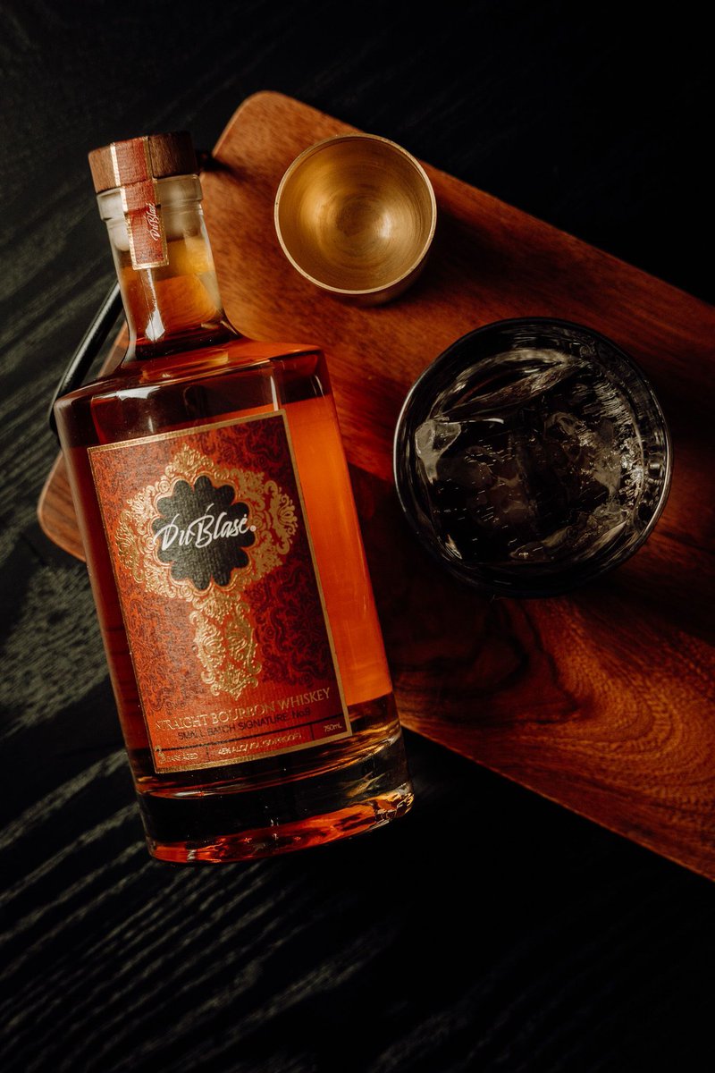 Simplicity, perfected.

DuBlasé’s rich profile brings depth and balance to every classic serve. A whiskey crafted for moments meant to be savored.

Elevate the ritual.

Enjoy responsibly. 21+