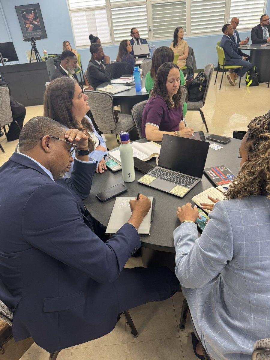 Cisely Scott tweet media